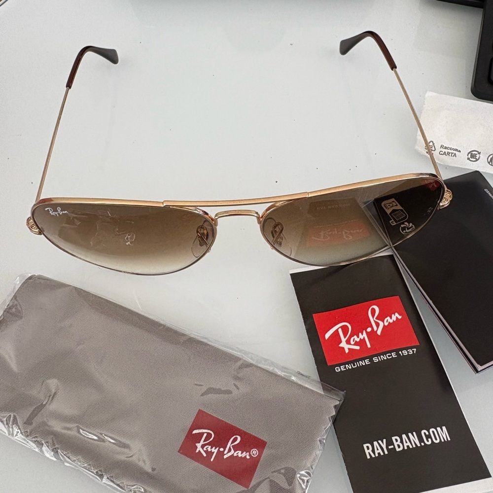 Ray-Ban Gold Aviator Sunglasses with Brown Lenses ORB3025 - Picture 2 of 7